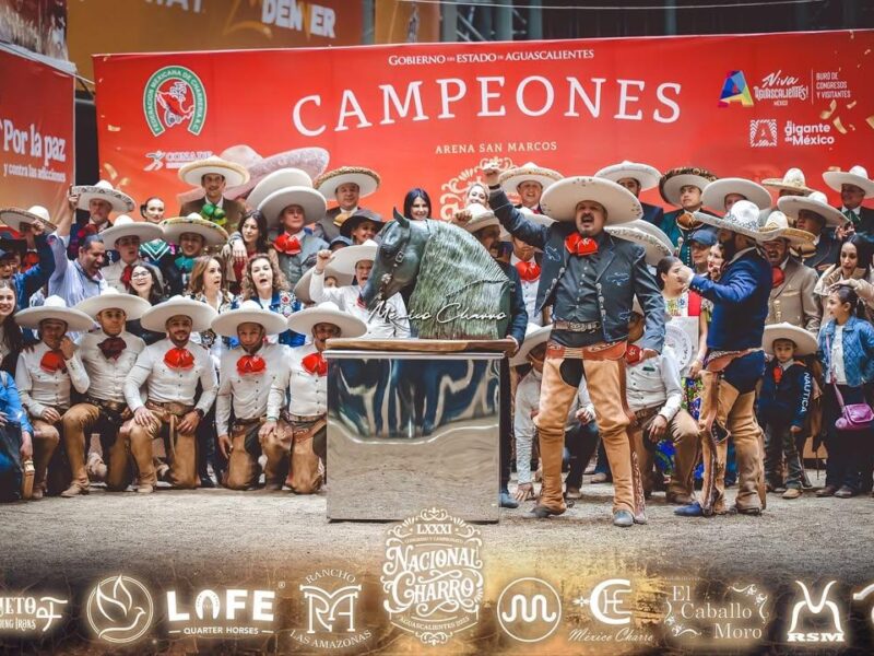 Pepe Aguilar celebra el triunfo nacional de su equipo de charrería ‘El Soyate