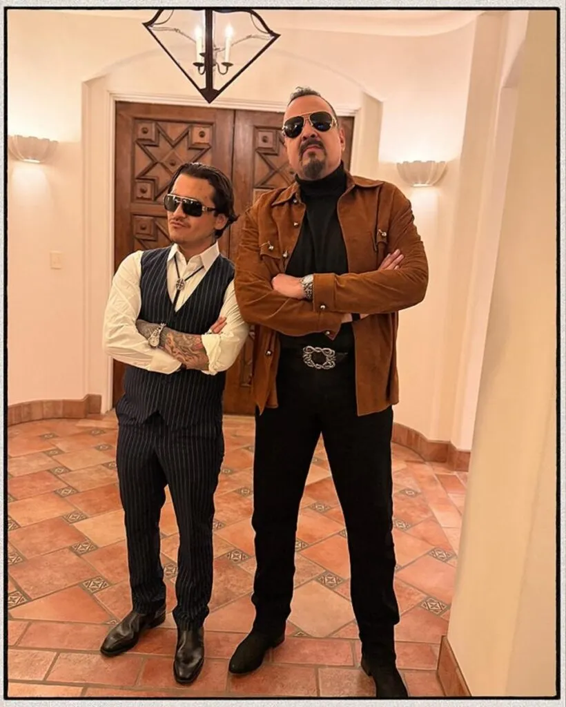 Pepe Aguilar sorprende con foto junto a Christian Nodal en vísperas de los Latin Grammy 2025