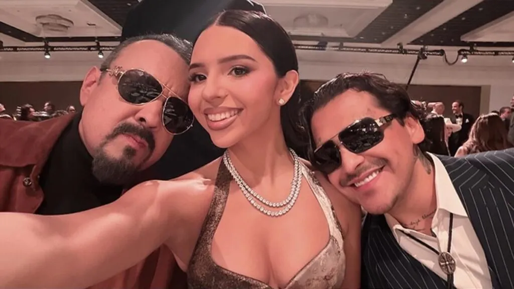 Pepe Aguilar sorprende con foto junto a Christian Nodal previo a Latin Grammy 2025