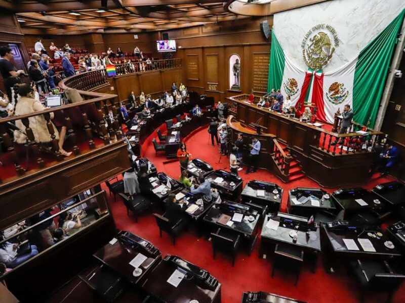 Prohíbe 76 Legislatura que prestadores de servicios públicos de transporte, trasladen a menores que viajen solos