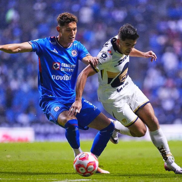 Pumas vence a Cruz Azul y avanza al Play-In