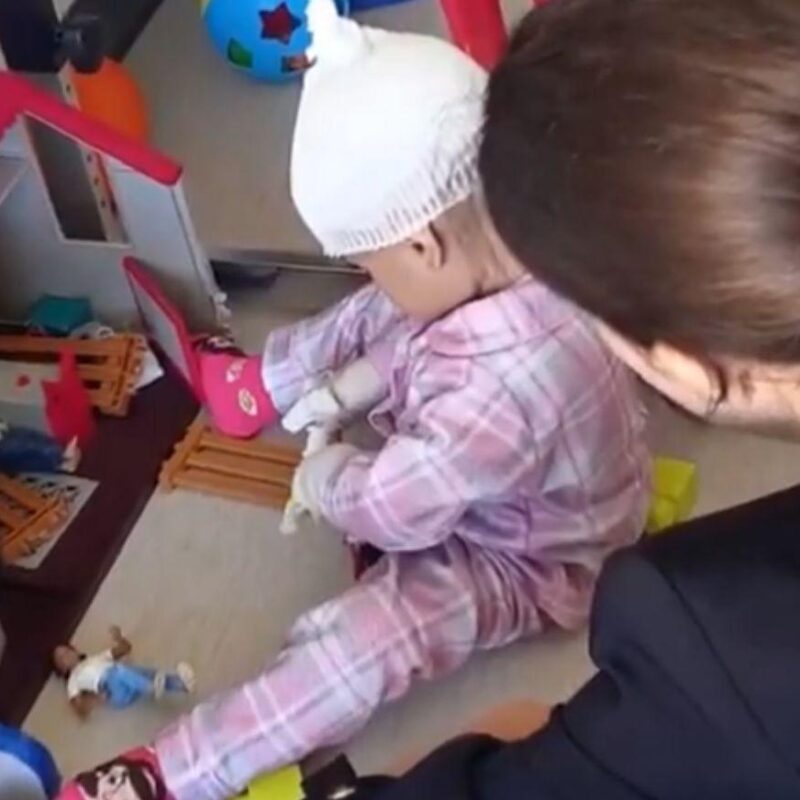 Jazlyn regresa a México despues de recibir tratamiento en EEUU tras explosión en Iztapalapa