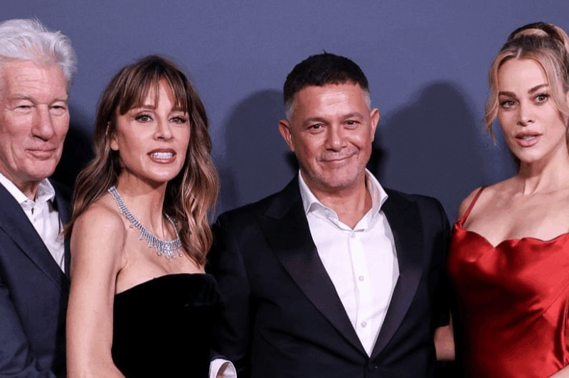 Richard Gere elogia a Alejandro Sanz en gala Elle