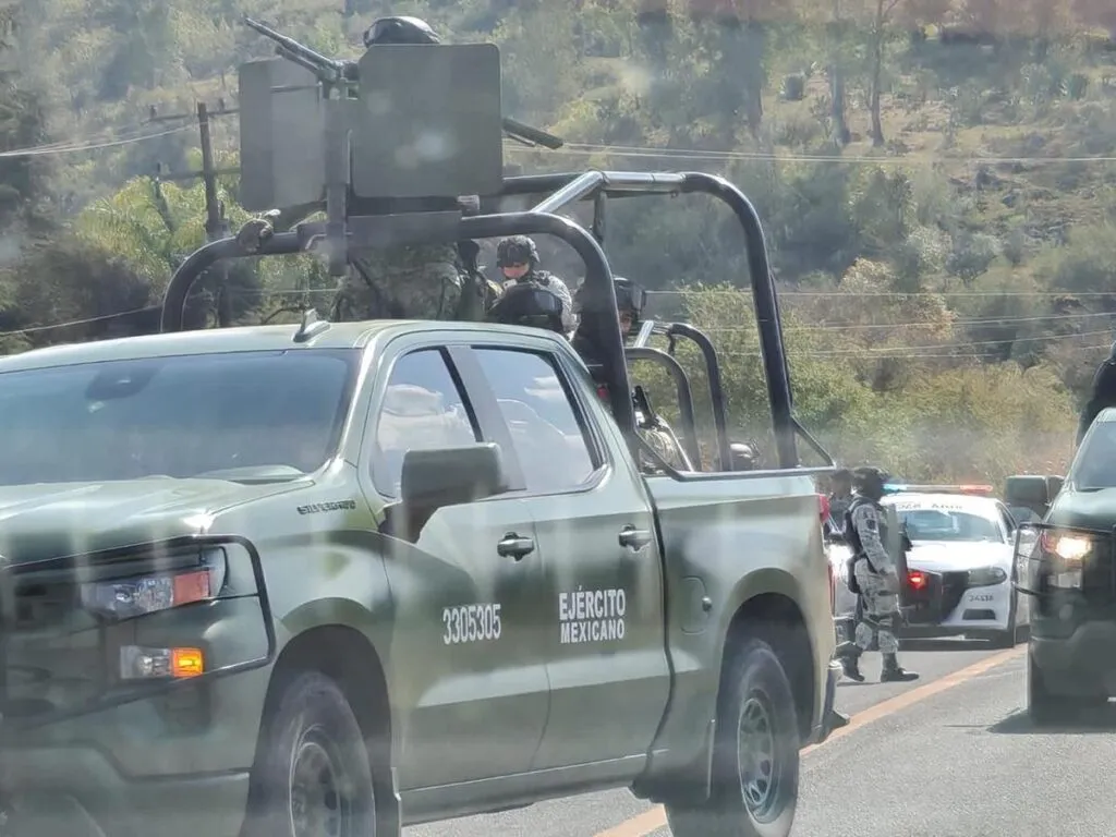 Semar, FGE, SSPC, SSP Michoacán y Fiscalía de Colima realizan rescate de secuestrados en Uruapan