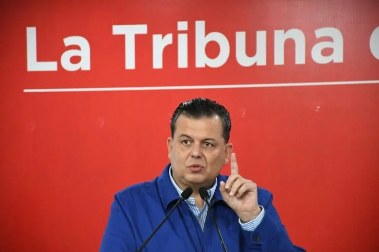 Señala Memo Valencia a grupo de Godoy por asesinato de Manzo