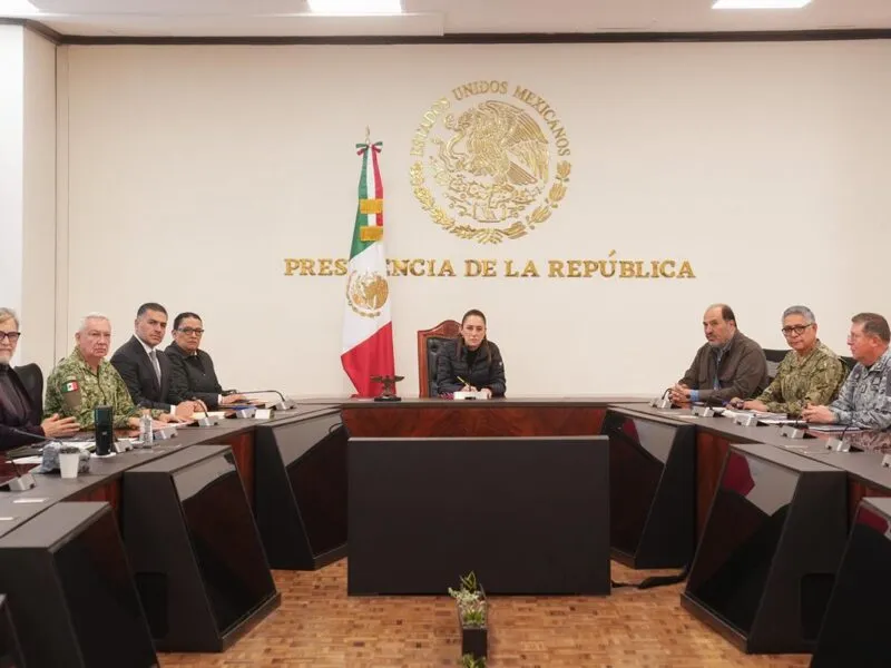 Sheinbaum se reúne con viuda del edil de Uruapan, Carlos Manzo