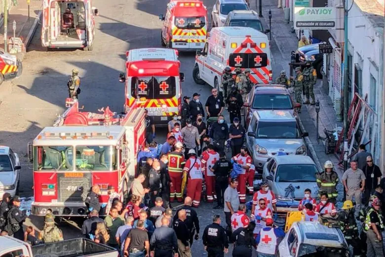 Suman 23 muertos por incendio de Waldo’s en Hermosillo