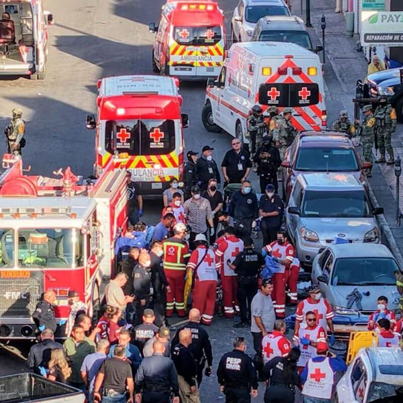 Suman 23 muertos tras incendio en tienda Waldo’s de Hermosillo