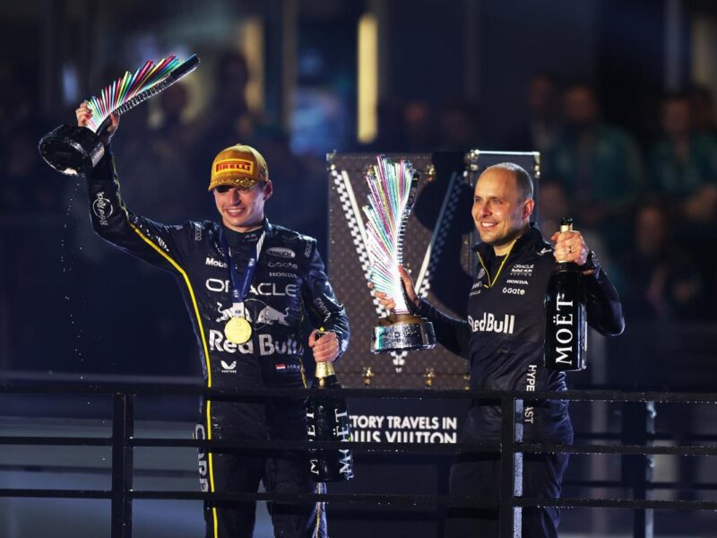 ¡Súper Max Verstappen conquista el Gran Premio de Las Vegas y mantiene el sueño del título!