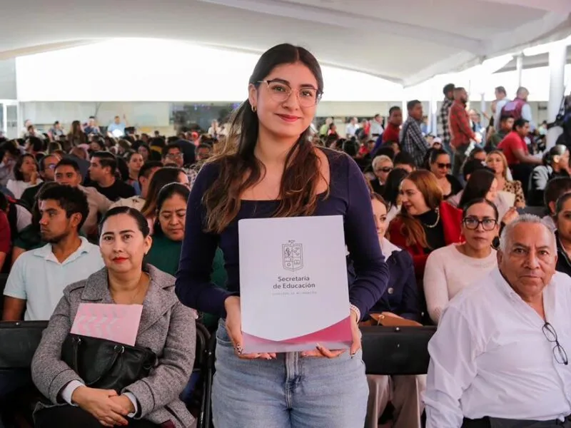 Tras años de espera, más de mil docentes regularizan su documentación: SEE