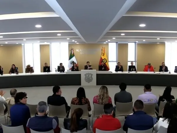 Tras años de gestión vecinal, regulariza Cabildo 167 viviendas en Santa María