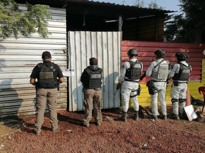 tras orden de cateo aseguran más de 26 mil litros de 'huachicol' en Múgica;