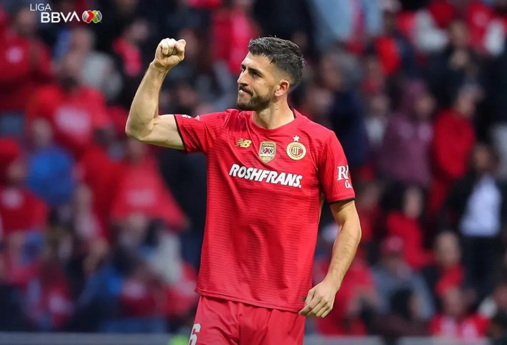 Triple empate en el liderato de goleo de la Liga MX: “Hormiga” González alcanza a Paulinho y a Joao Pedro