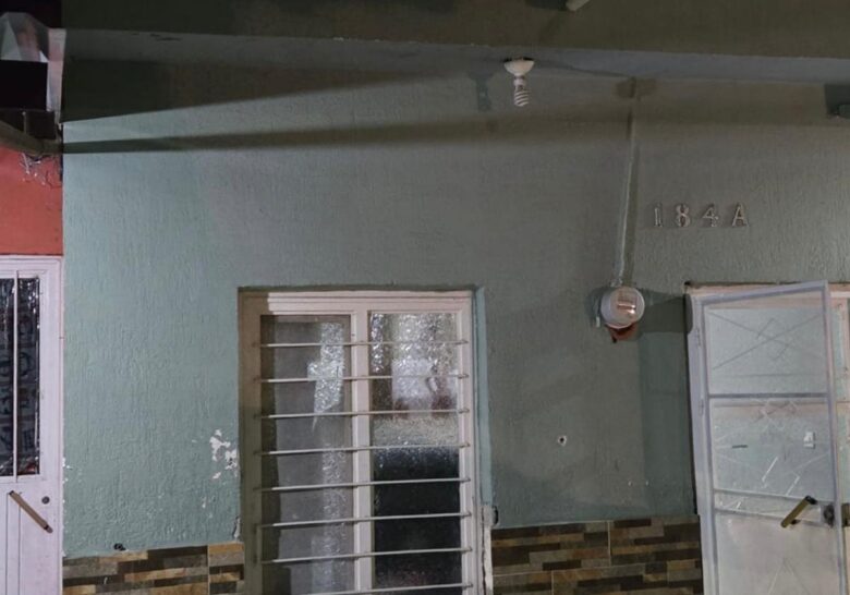 Un sujeto desconocido atacó a balazos la fachada de un domicilio en Zamora