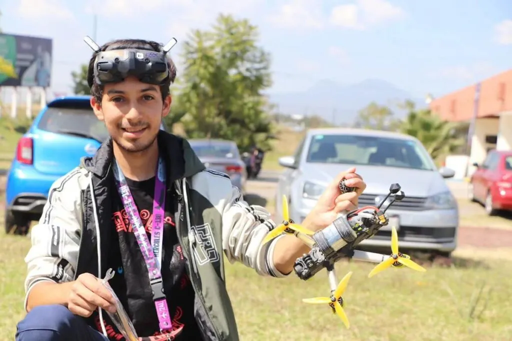 Universidad Tecnológica de Morelia convoca carrera de drones