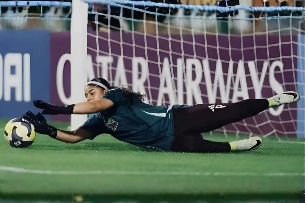 Valentina Murrieta gana Guante de Oro en Mundial Sub-17 Marruecos 2025