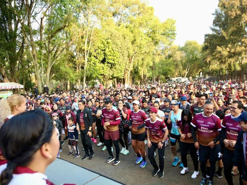 Zoológico de Morelia recibe a Rommel Pacheco y a cientos de deportistas en la Carrera Plan Michoacán