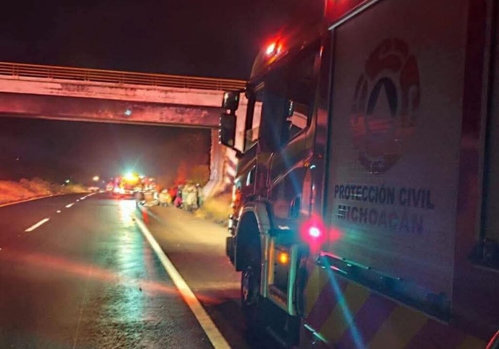 accidente vehicular carretera Morelia Pátzcuaro 1