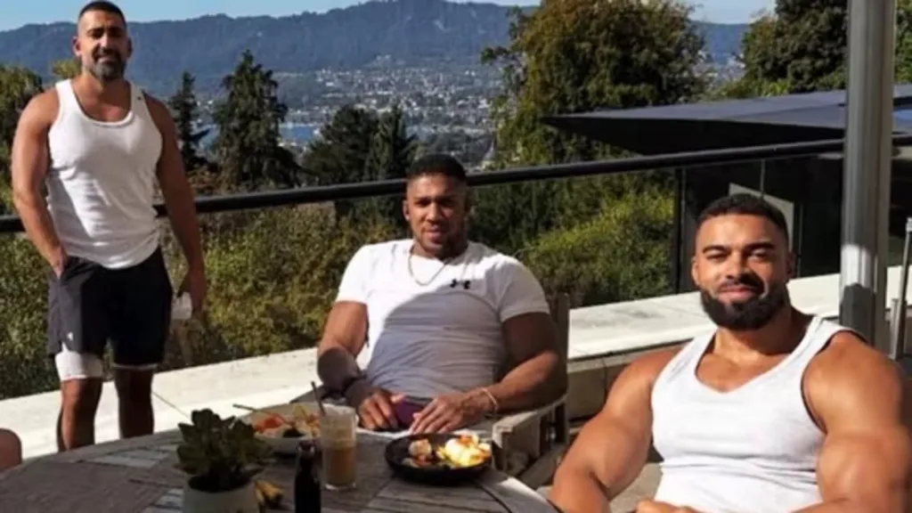 Anthony Joshua pierde a dos de sus entrenadores en accidente en Nigeria