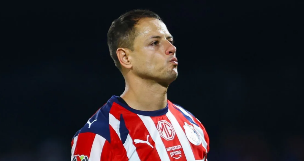 Chicharito Hernández se despide de Chivas