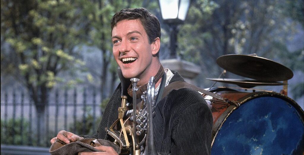 El actor Dick Van Dyke celebra sus 100 años con el estreno de un documental en cines-1