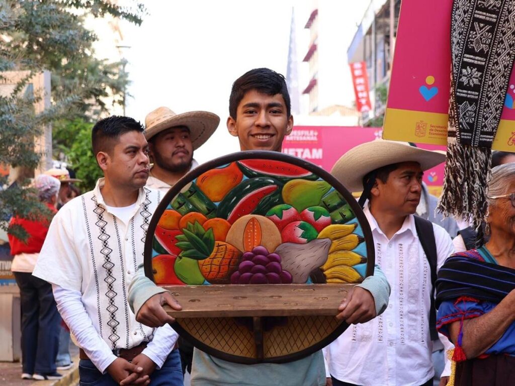 El Tianguis Artesanal de Occidente en Zamora reúne a 500 artesanas de Michoacán