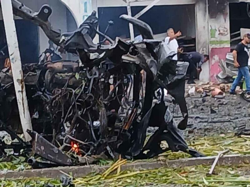 Explosión de coche bomba en Coahuayana afectó un radio de 300 metros: FGE