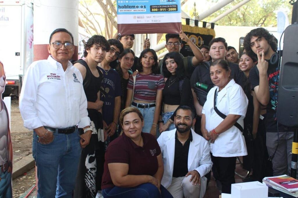 Ferias del Bienestar impulsan oferta educativa para jóvenes en Michoacán
