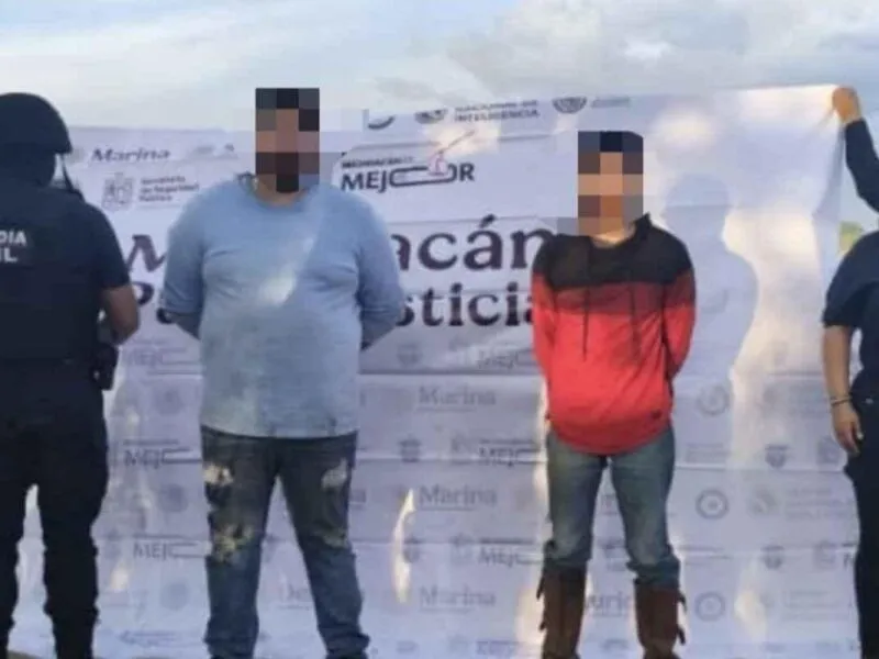 Golpe al crimen en Michoacán: caen dos con armas, marihuana y combustible robado