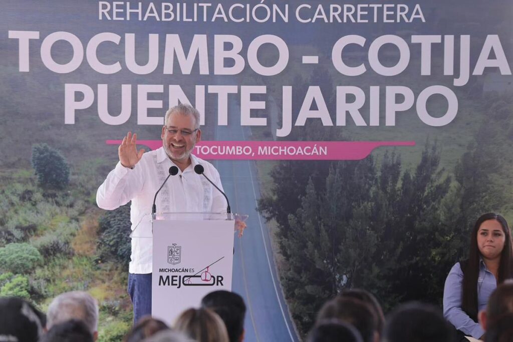 Inaugura Bedolla rehabilitación carretera Tocumbo-Cotija; impulsa el desarrollo regional-1