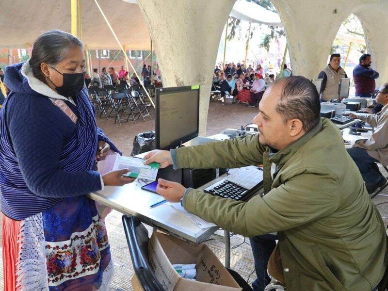 Inicia entrega de 5 mil créditos a la palabra a mujeres artesanas indígenas
