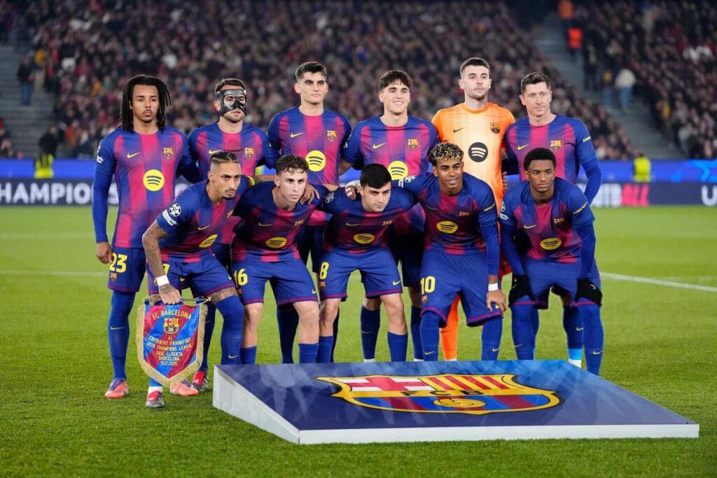 Jules Kundé, salva en Champions al FC Barcelona con remonta de 2-1 sobre el Eintracht Frankfurt-1