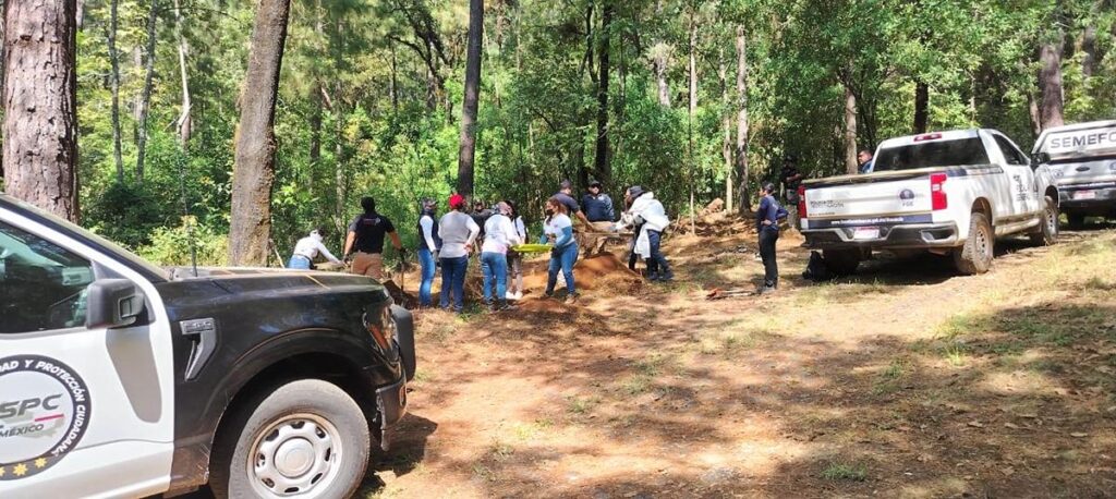 Localizan osamentas en el cerro de La Cruz en Uruapan-2