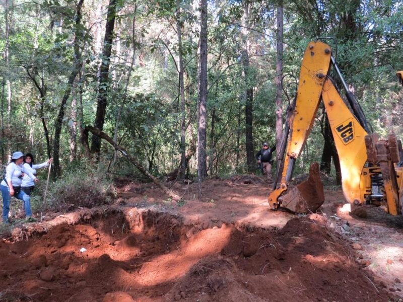 Localizan osamentas en el cerro de La Cruz en Uruapan