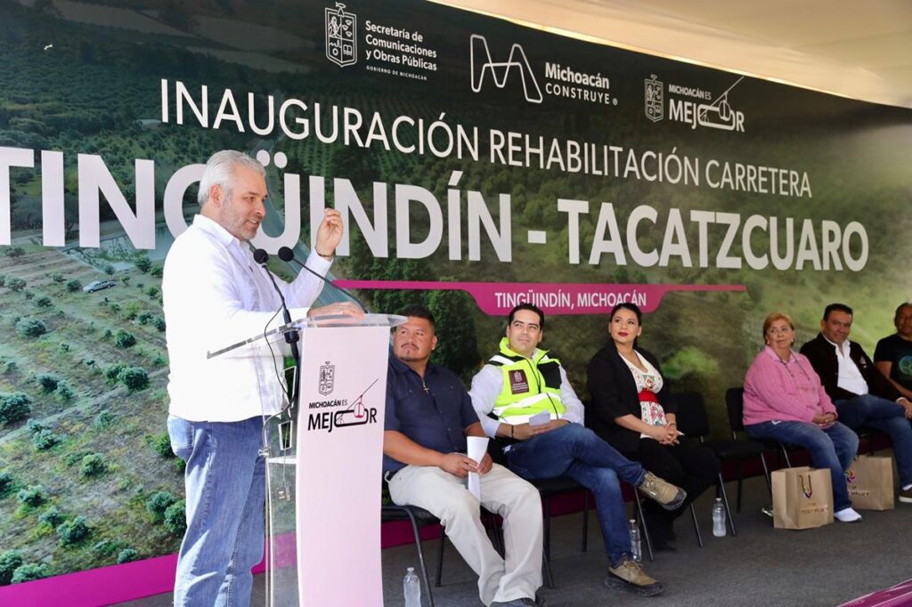 Más de 10 mil habitantes beneficiados con nueva carretera Tingüindín Tacátzcuaro: Bedolla-1