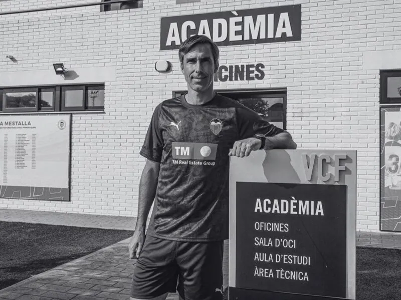 Muere Entrenador del Valencia CF Femenino y Tres de Sus Hijos en el Naufragio de un Barco