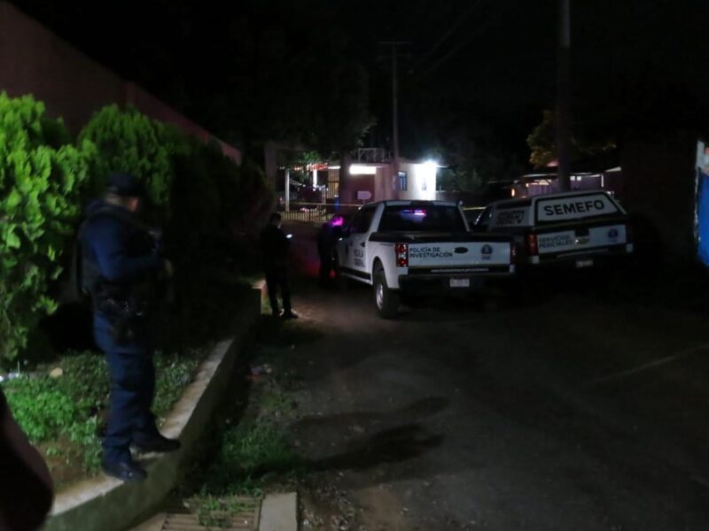 Sujetos desconocidos asesinan a un hombre y su esposa al interior de su domicilio en Uruapan