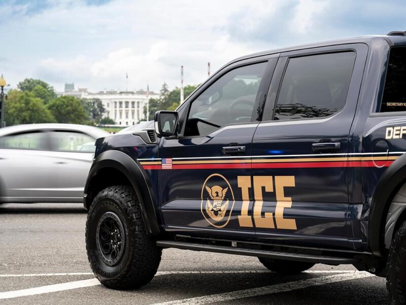 Agentes de ICE detienen a niño de cinco años en Minneapolis; van cuatro menores en los últimos días