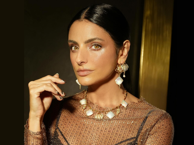 Aislinn Derbez enfrenta especulaciones de embarazo tras polémico video