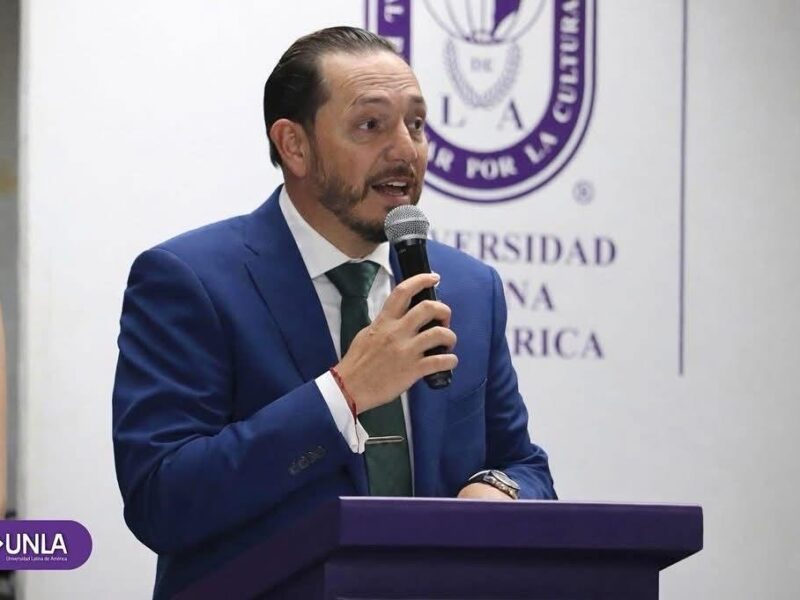 Alberto Ochoa Barajas destaca la importancia de la innovación y el liderazgo en foro COMLA–UNLA
