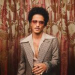 Bruno Mars anuncia su regreso mundial con “The Romantic Tour”