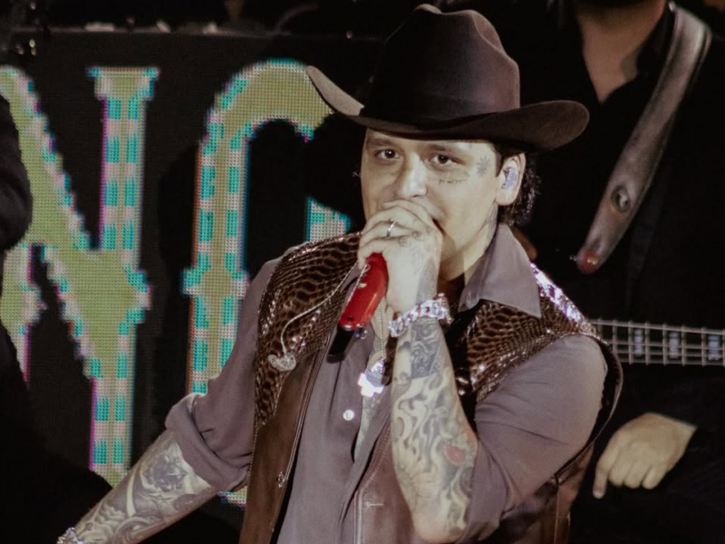 Christian Nodal adelanta su concierto en la Plaza de Toros “La México”