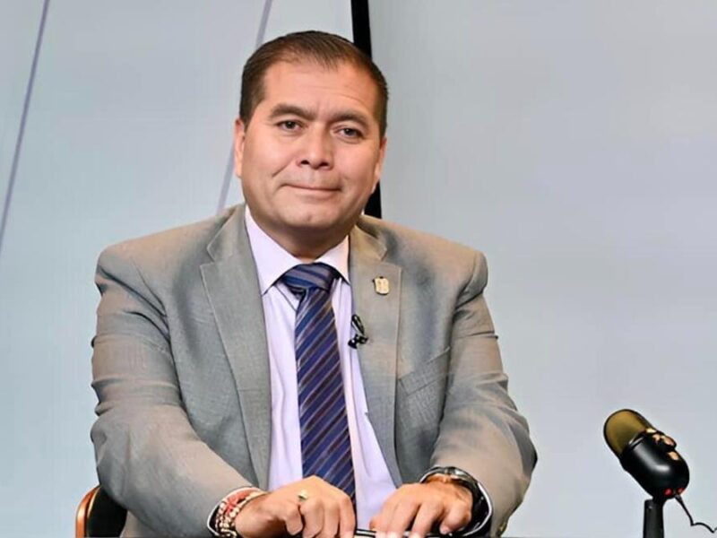 Denuncian violencia laboral, presiones y discriminación de género del director de la Defensoría de Michoacán