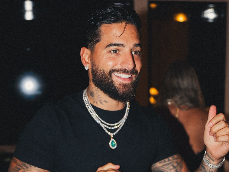 El nuevo rostro de Maluma: el cambio de imagen viral
