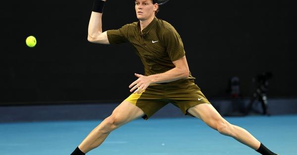 Favoritos avanzan en Australian Open 2026