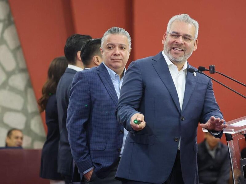 Gobierno Digital facilita pago del refrendo vehicular; 72% de trámites son electrónicos: Bedolla
