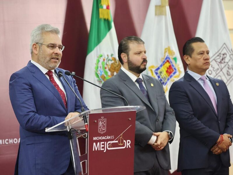 Investigan a más involucrados en homicidio de la familia de intérpretes: Bedolla