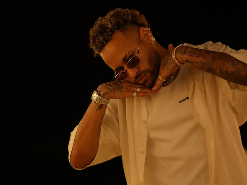 Jet privado y Batimóvil: Neymar Jr. rompe internet con sus costosos regalos de Reyes