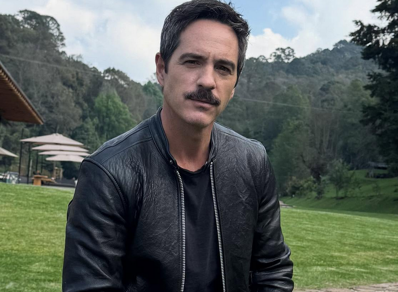 Mauricio Ochmann reflexiona sobre la muerte y el duelo