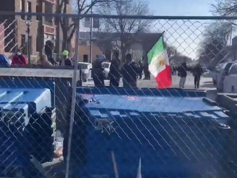 Migrante mexicano sufre fracturas de cráneo bajo custodia de ICE en Minneapolis